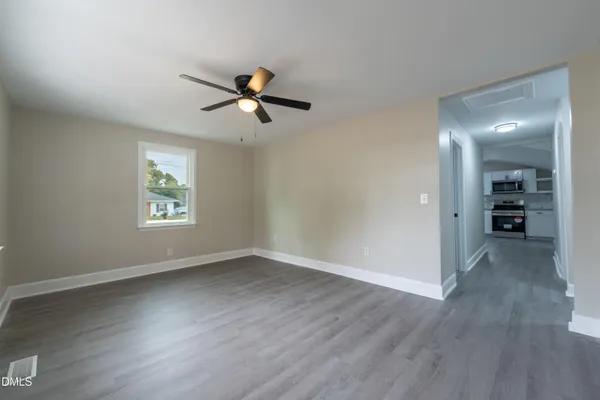 $1,700 | 1001 South Layton Avenue, Dunn, NC 28334