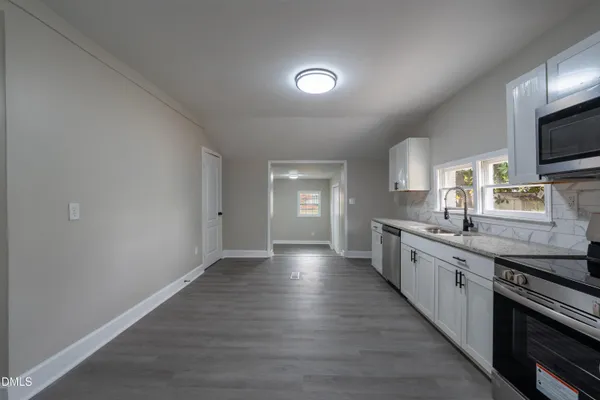 $1,700 | 1001 South Layton Avenue, Dunn, NC 28334