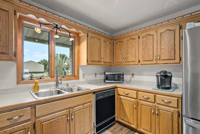 $324,900 | 11331 Lakeview Heights Road, Pine City, MN 55063