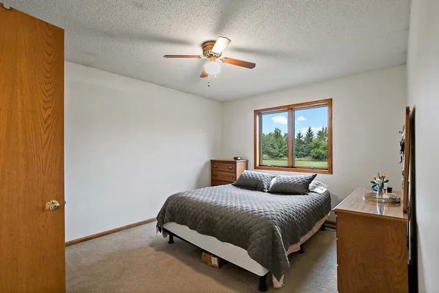 $324,900 | 11331 Lakeview Heights Road, Pine City, MN 55063