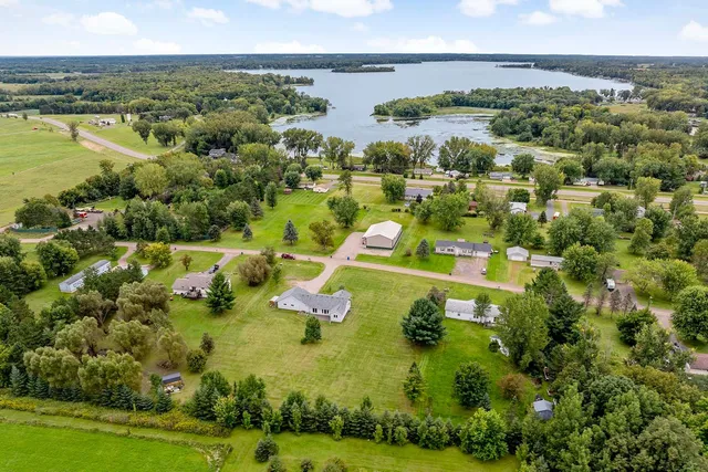 $324,900 | 11331 Lakeview Heights Road, Pine City, MN 55063