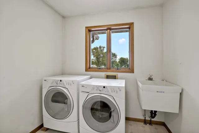 $324,900 | 11331 Lakeview Heights Road, Pine City, MN 55063