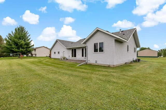 $324,900 | 11331 Lakeview Heights Road, Pine City, MN 55063