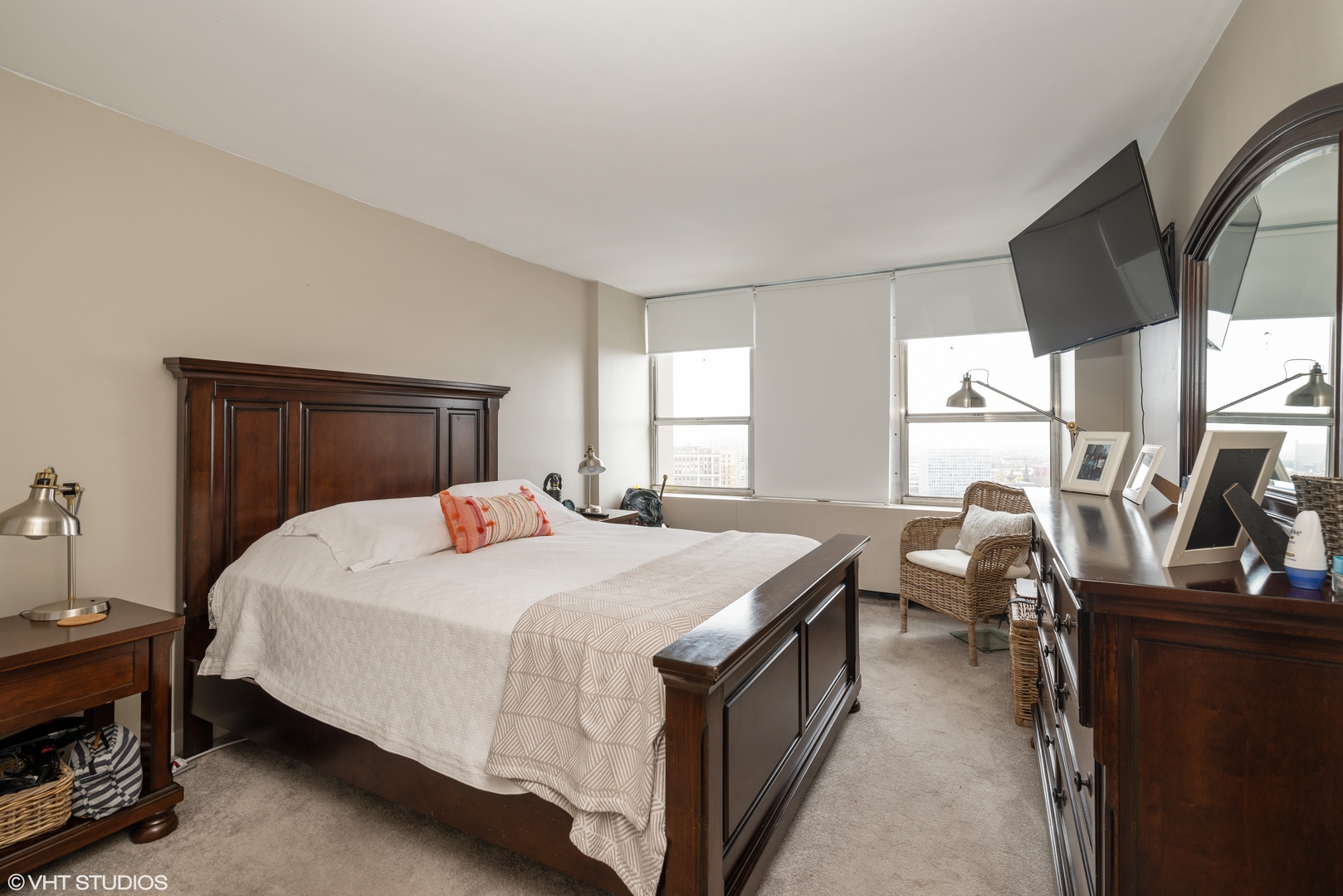 655 West Irving Park Road, Unit 2213 Chicago, IL 60613 - Photo 6 of 15
