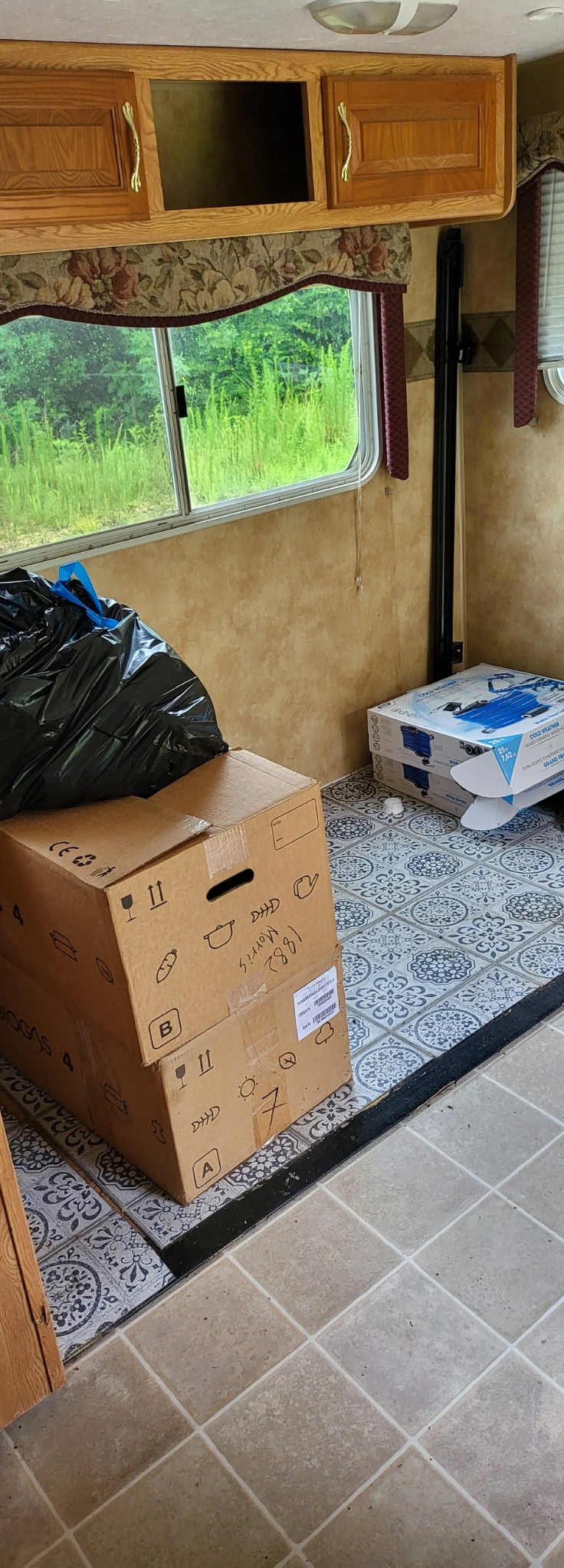 1882 Morris Road Holladay, TN 38341 - Photo 22 of 43 a view of a backyard with wooden fence