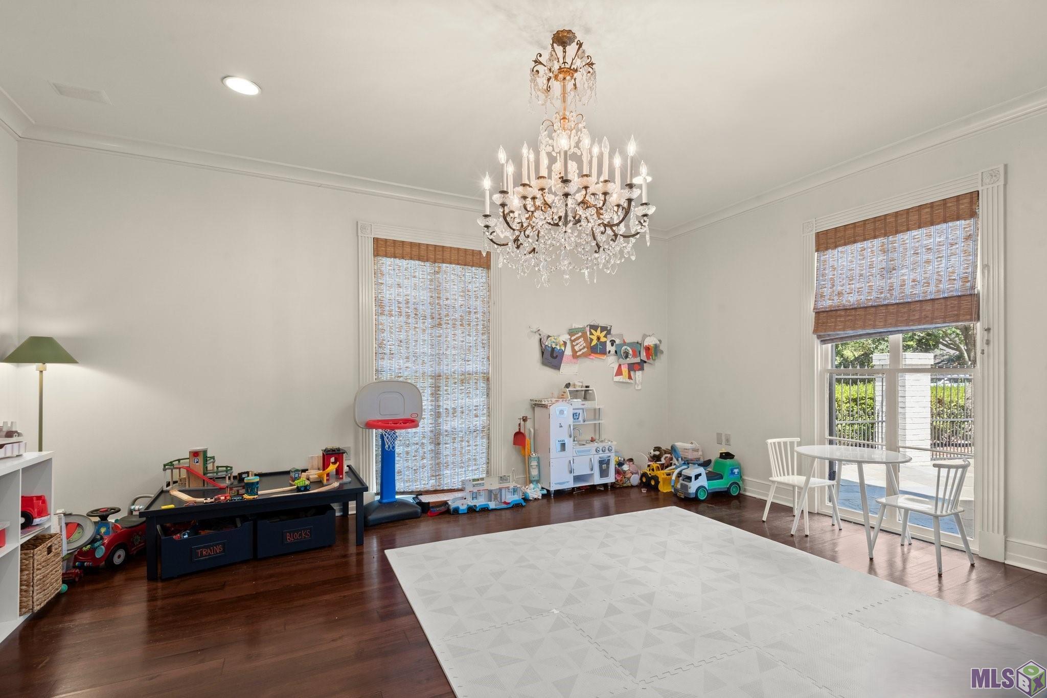 7128 Boyce Drive Baton Rouge, LA 70809 - Photo 16 of 60 Formal Dining (used as toy room)