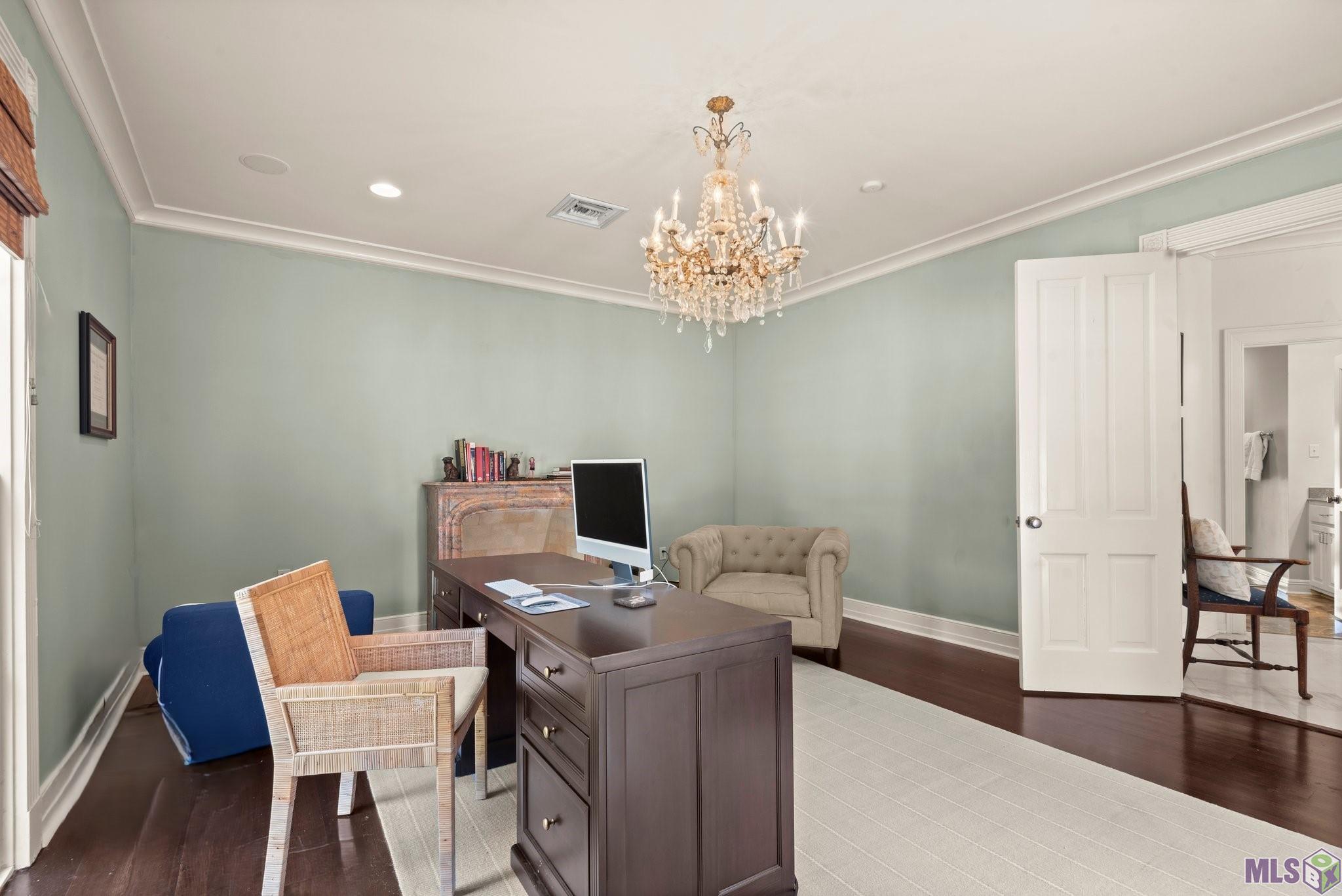 7128 Boyce Drive Baton Rouge, LA 70809 - Photo 30 of 60 Primary Suite office