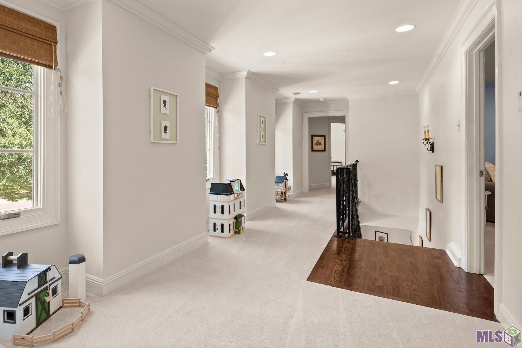 7128 Boyce Drive Baton Rouge, LA 70809 - Photo 55 of 60 Upstiars landing towards boys ensuite