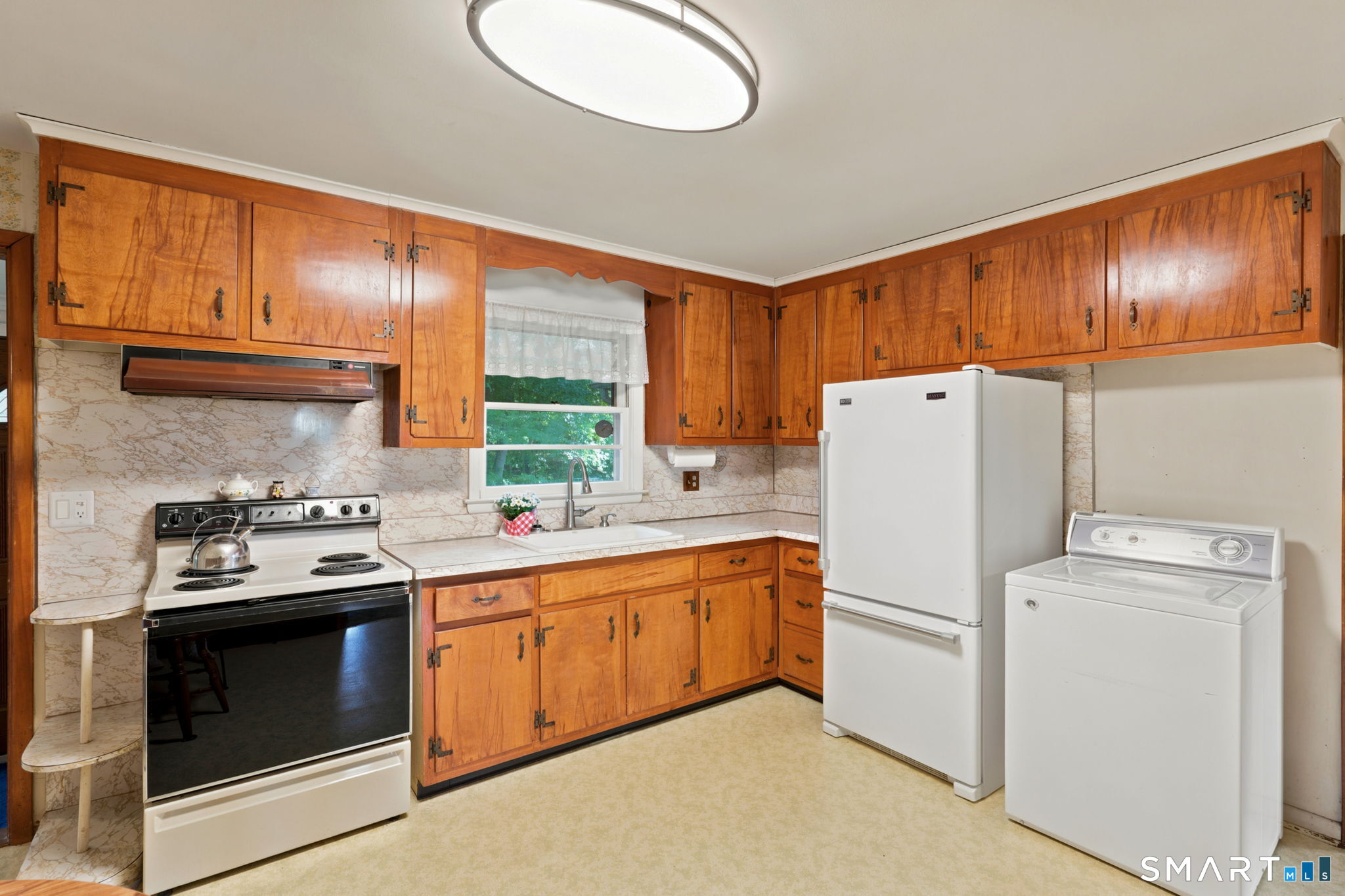 145 Intervale Road Trumbull, CT 06611 - Photo 2 of 29