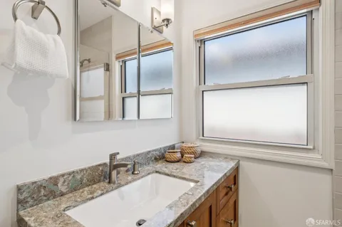 $795,000 | 821 31st Street, Richmond, CA 94804