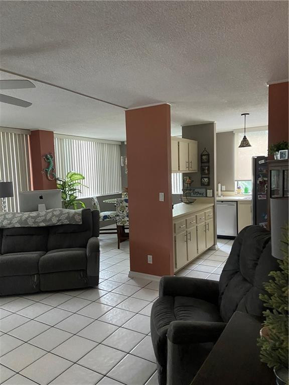 4222 Inverrary Boulevard, Unit 4109 Lauderhill, FL 33319 - Photo 6 of 13 Photo 6