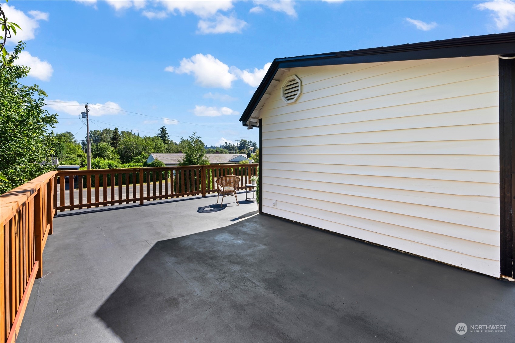 1909 Gary Street Sumner, WA 98390 - Photo 25 of 39 a view of a street with wooden fence