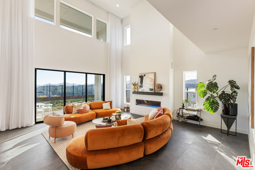 20668 Hummingbird Court Porter Ranch, CA 91326 - Photo 9 of 70