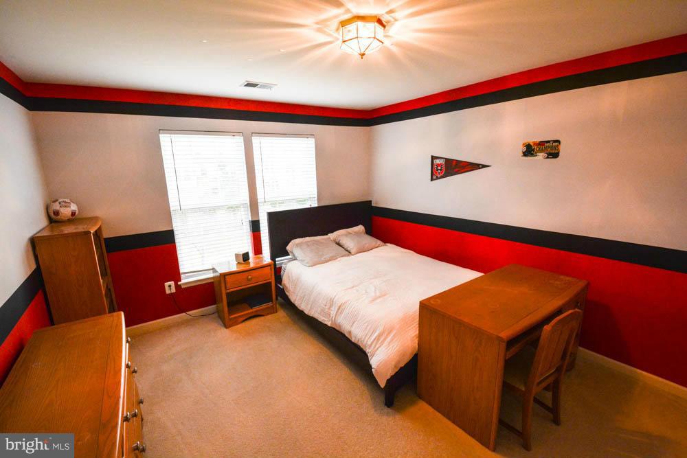 18507 Country Meadow Road Boyds, MD 20841 - Photo 17 of 25 Bedroom