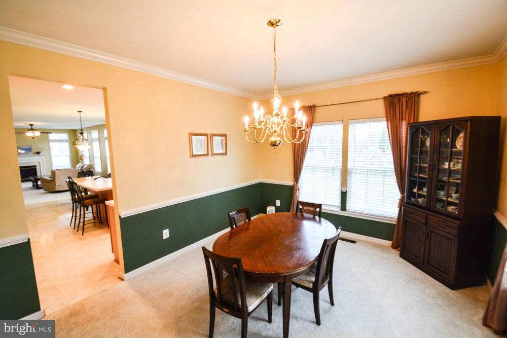 18507 Country Meadow Road Boyds, MD 20841 - Photo 5 of 25 Dining Room