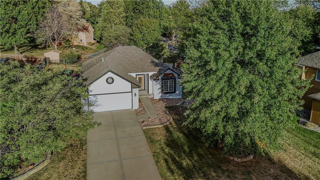 4101 North 110th Terrace Kansas City, KS 66109 - Photo 2 of 32