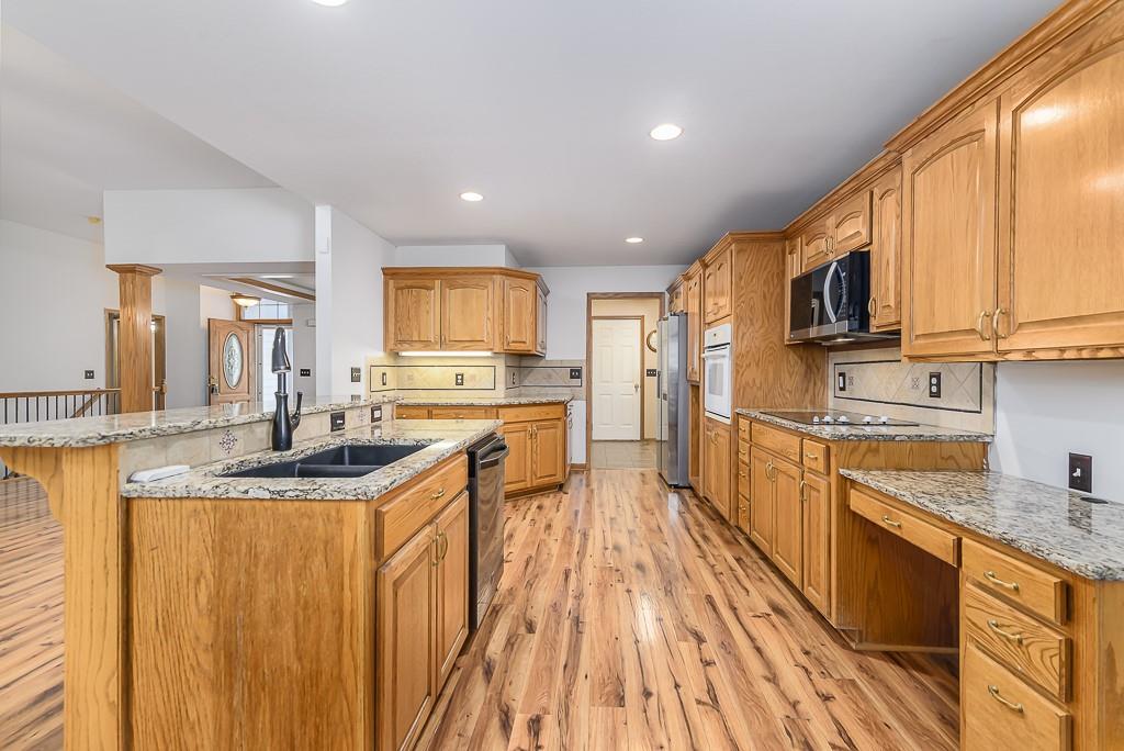 4101 North 110th Terrace Kansas City, KS 66109 - Photo 9 of 32