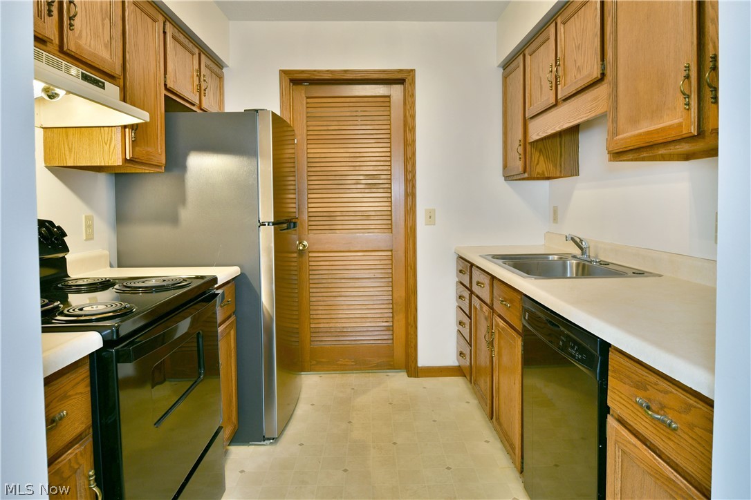 2237 Cadwallader-Sonk Road, Unit A Cortland, OH 44410 - Photo 15 of 50
