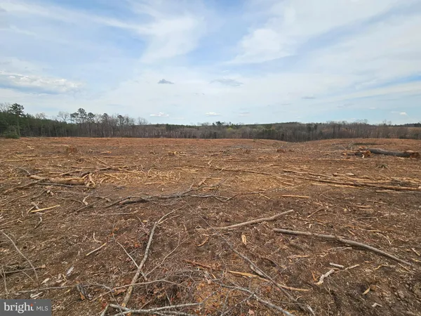 $200,000 | 83.84-ac South James River Road, Buckingham, VA 23921