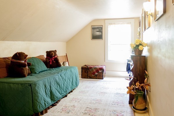 94 Salem Street Reading, MA 01867 - Photo 18 of 22