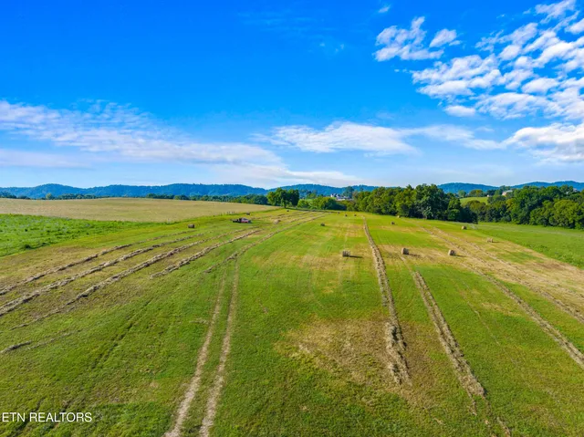 $674,900 | 1365 Mine Road, New Market, TN 37820