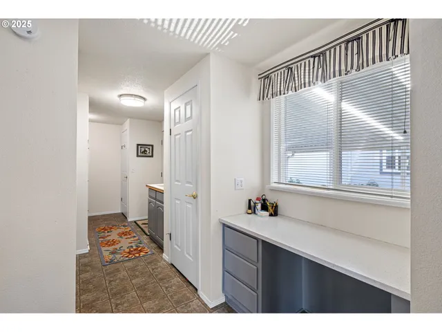 $215,000 | 3355 North Delta Highway, Unit 160, Eugene, OR 97408