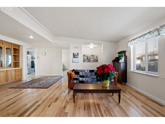 $215,000 | 3355 North Delta Highway, Unit 160, Eugene, OR 97408