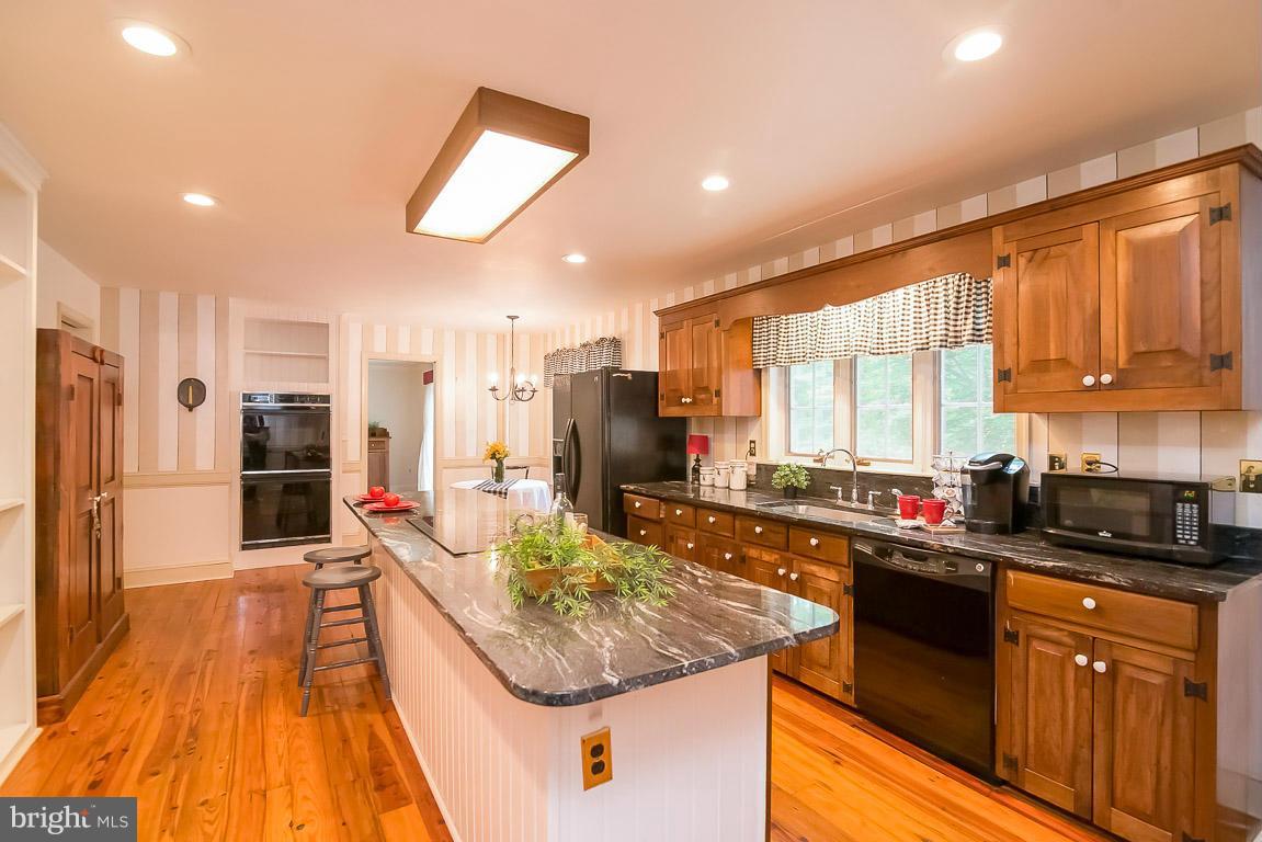 2006 Blue Mt Road Monkton, MD 21111 - Photo 8 of 18 Kitchen