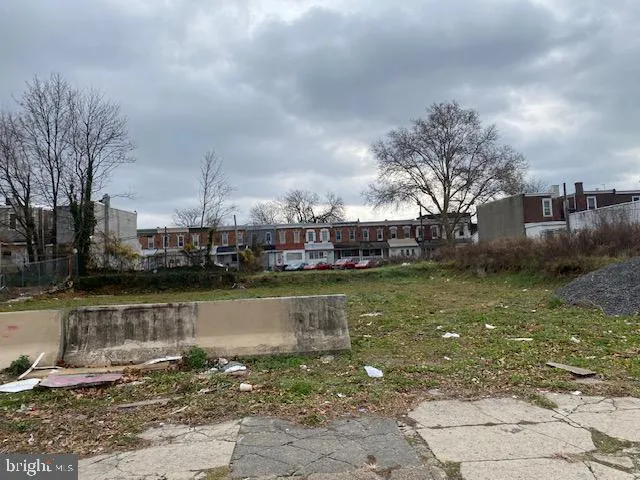 a view of a lake with houses