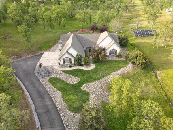 $699,000 | 20700 Bernard Way, Redding, CA 96003