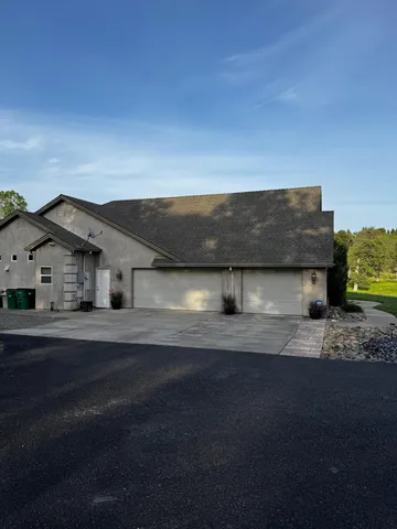 $699,000 | 20700 Bernard Way, Redding, CA 96003