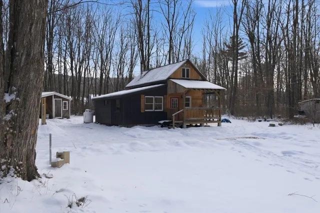 $284,900 | 1227 Highway 30, Townshend, VT 05353