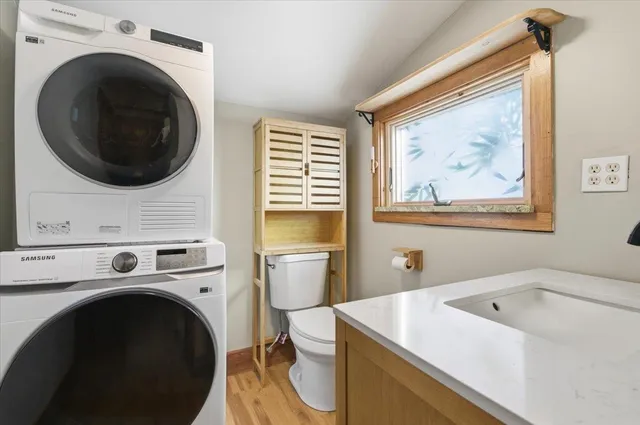 $284,900 | 1227 Highway 30, Townshend, VT 05353