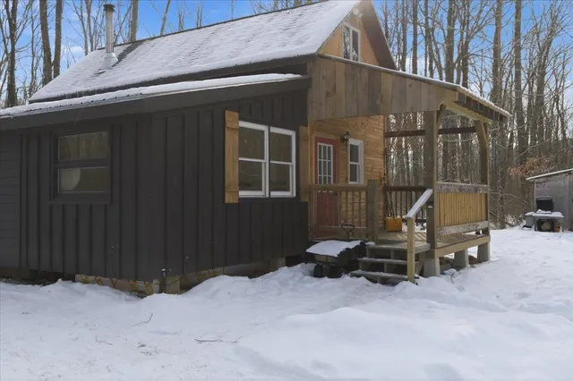 $284,900 | 1227 Highway 30, Townshend, VT 05353