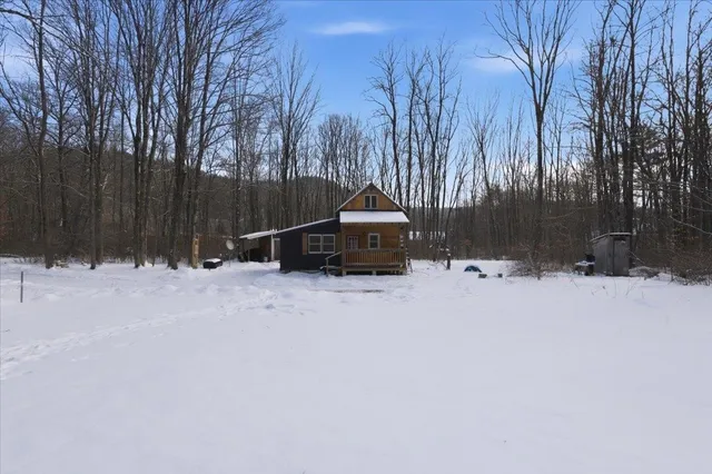$284,900 | 1227 Highway 30, Townshend, VT 05353