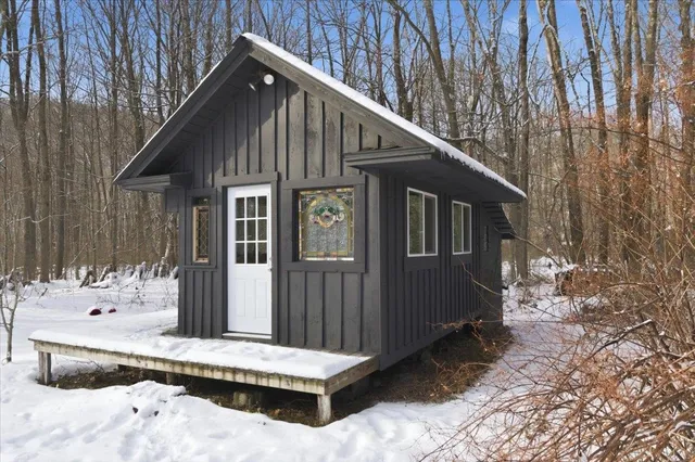 $284,900 | 1227 Highway 30, Townshend, VT 05353