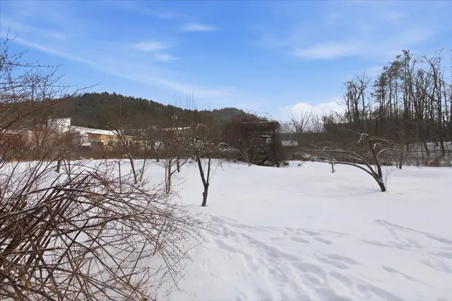 $284,900 | 1227 Highway 30, Townshend, VT 05353