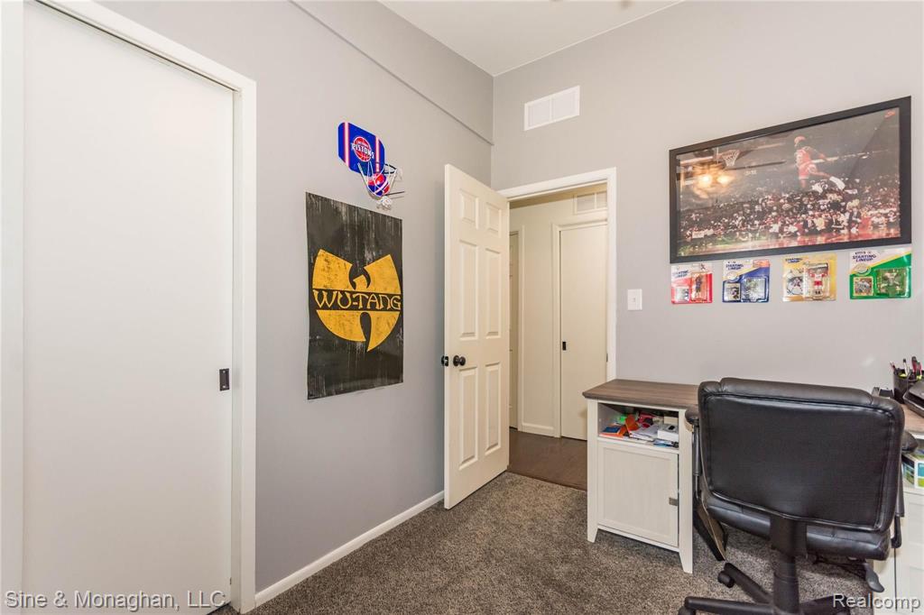 55 Stark Road Rochester Hills, MI 48307 - Photo 33 of 37