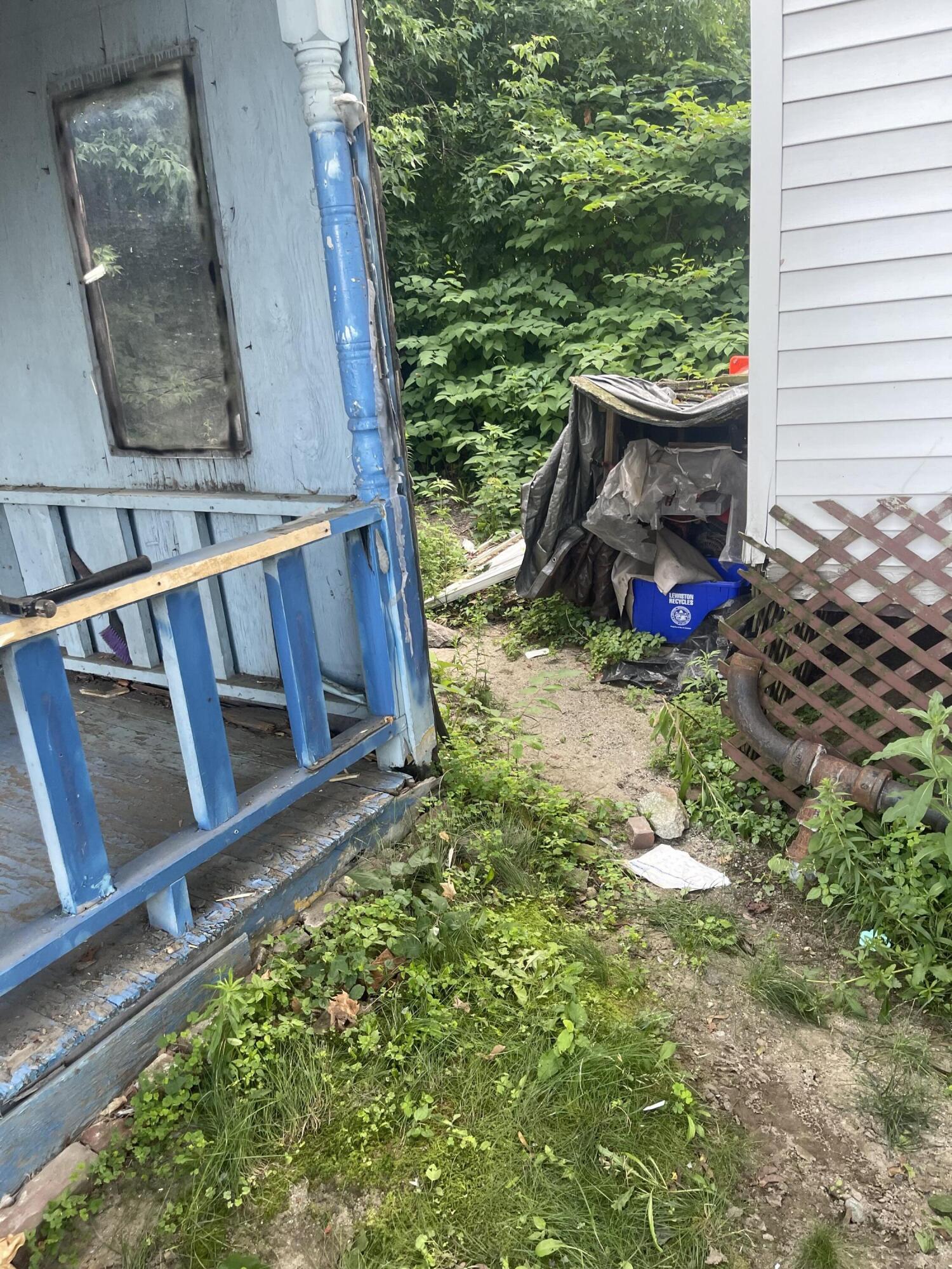 90 Oak Street, Unit R Lewiston, ME 04240 - Photo 22 of 28 IMG_3809