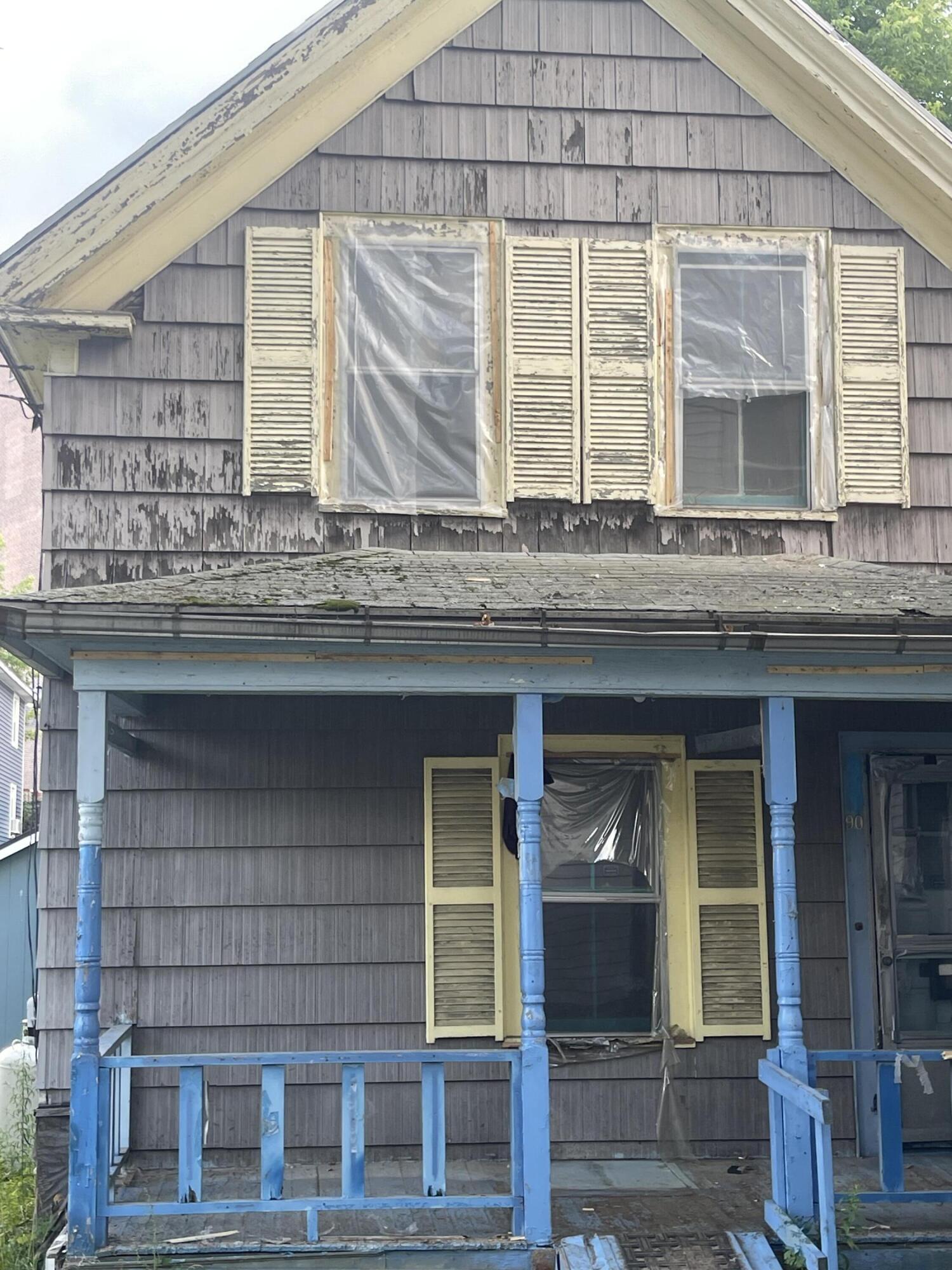 90 Oak Street, Unit R Lewiston, ME 04240 - Photo 24 of 28 IMG_3816