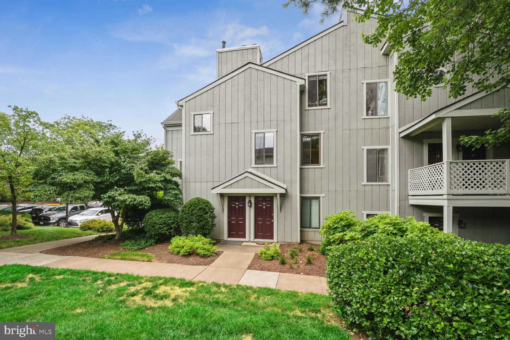 2303 Hunter's Run Drive Reston, VA 20191 - Photo 1 of 14 Gallery Image 1