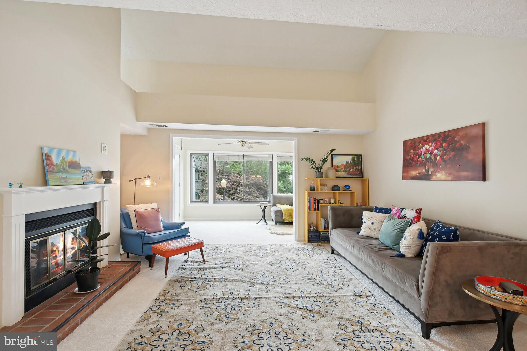 2303 Hunter's Run Drive Reston, VA 20191 - Photo 4 of 14 Gallery Image 4