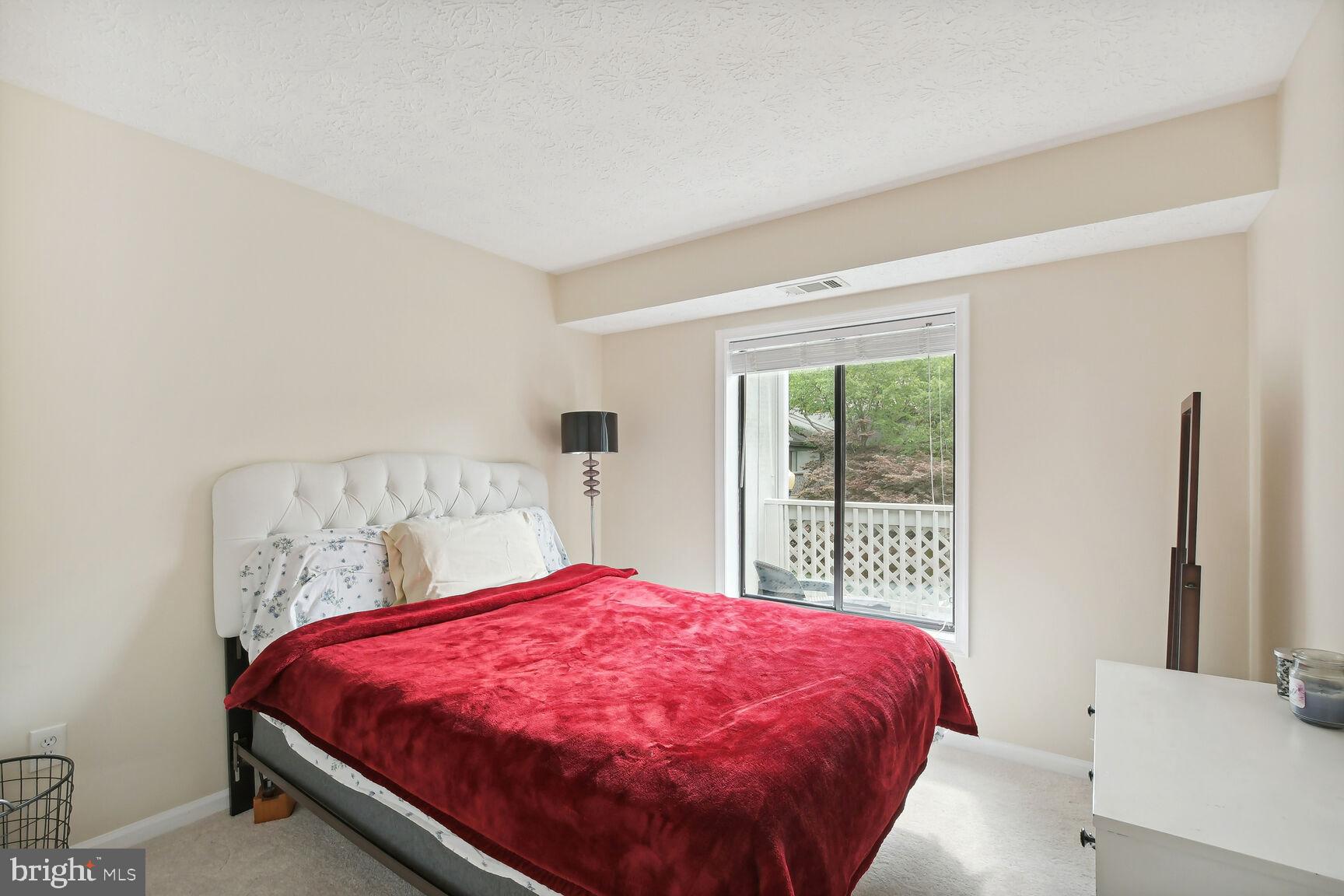 2303 Hunter's Run Drive Reston, VA 20191 - Photo 7 of 14 Gallery Image 7