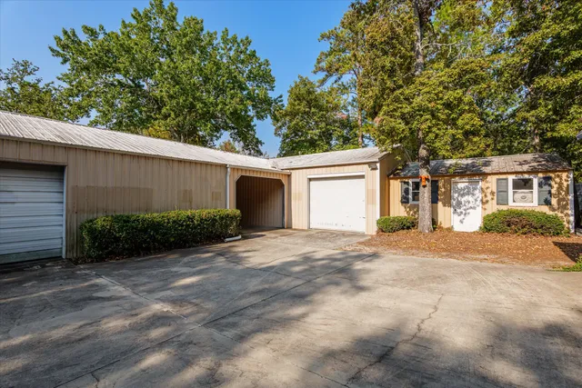 $650,000 | 877 West Five Notch Road, North Augusta, SC 29860