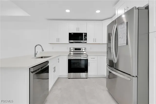 $529,900 | 2510 Park Road, Lehigh Acres, FL 33971