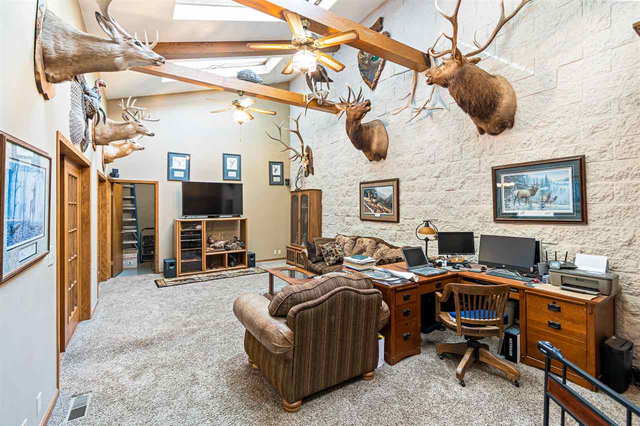 1676 Amana Road Northwest Swisher, IA 52338 - Photo 9 of 50 Gallery Image 9