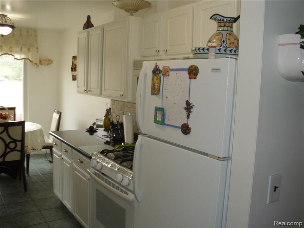 4340 15 Mile Road Sterling Heights, MI 48310 - Photo 13 of 44