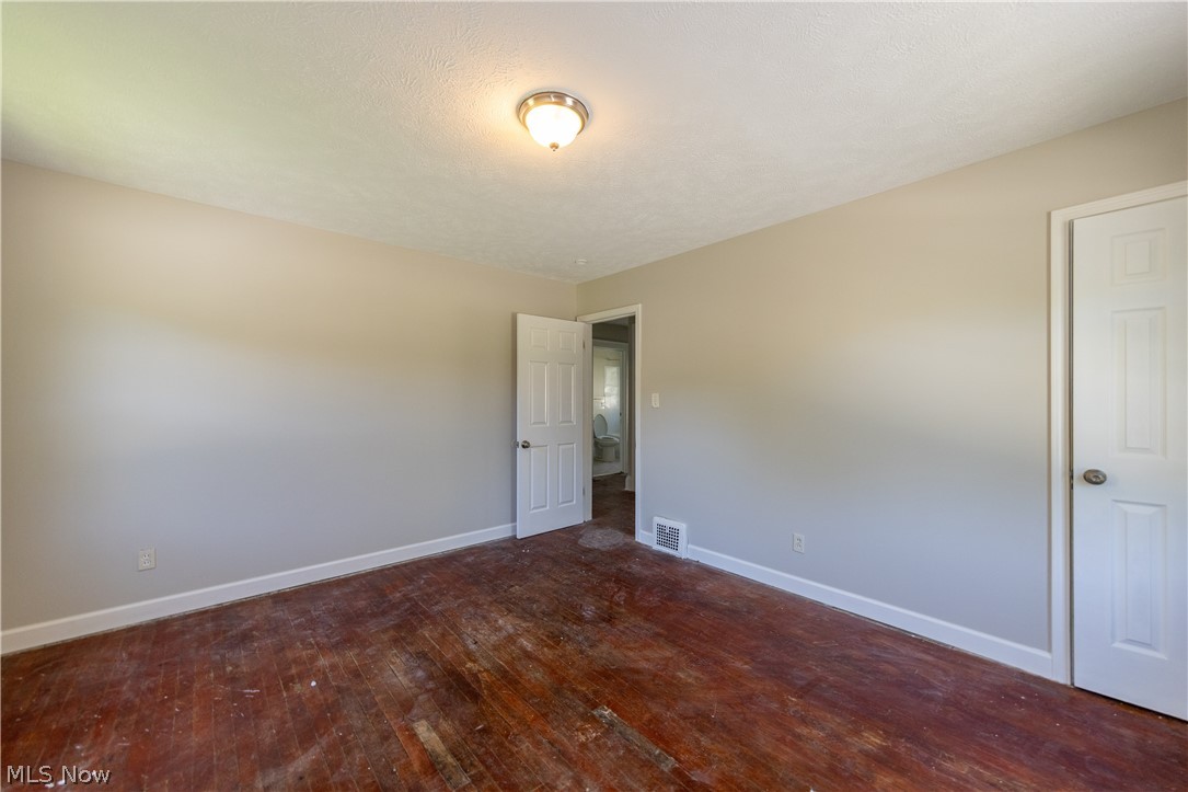 14650 Superior Road Cleveland, OH 44118 - Photo 14 of 50