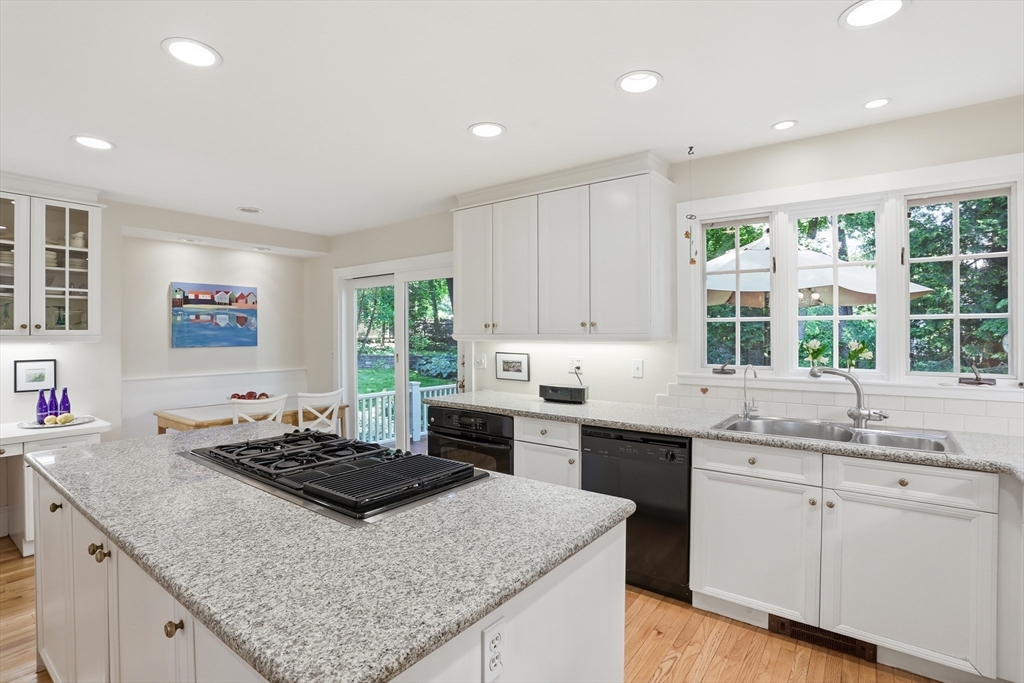42 Crescent Road Concord, MA 01742 - Photo 12 of 40
