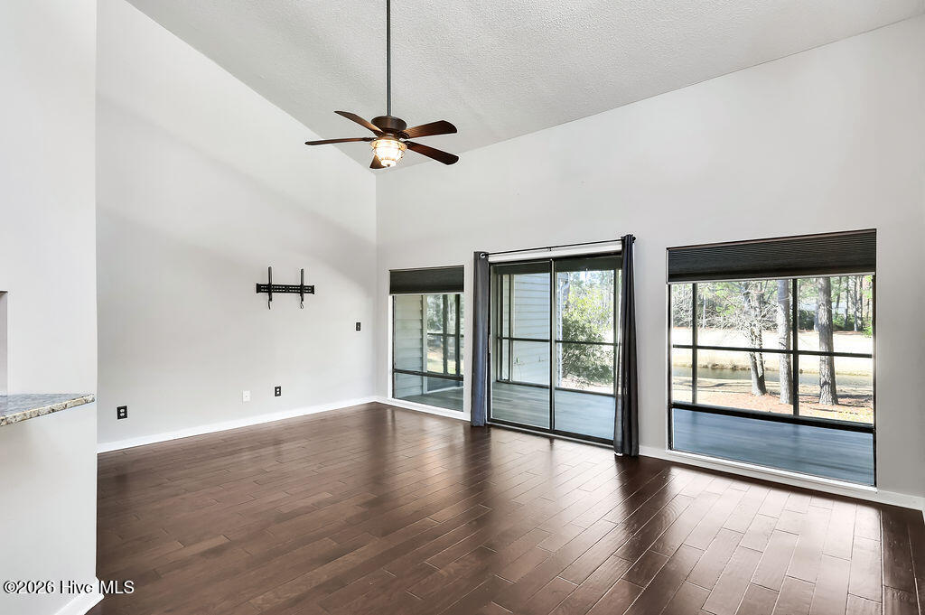 718 Azalea Drive, Unit 460 Hampstead, NC 28443 - Photo 15 of 39 718AzaleaDrive460-14